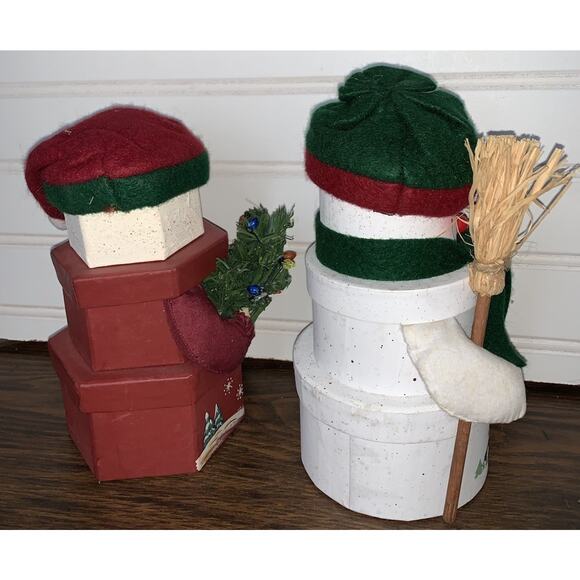 Mini Box Figure Santa & Snowman Gift Boxes Christmas Decor Lights Wreath Broom - Picture 4 of 5